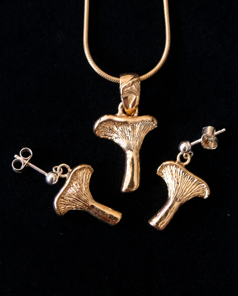 18k Gold Chanterelle Set, by Ahern & Brucker