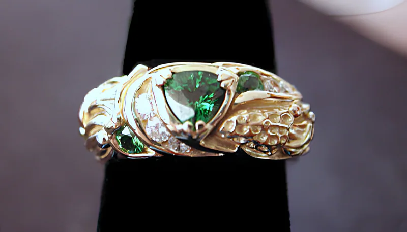 A Three-Tone Tsavorite Mushroom Ring