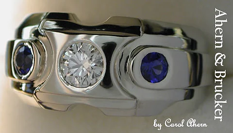 An 18k White Gold Basic Man's Ring